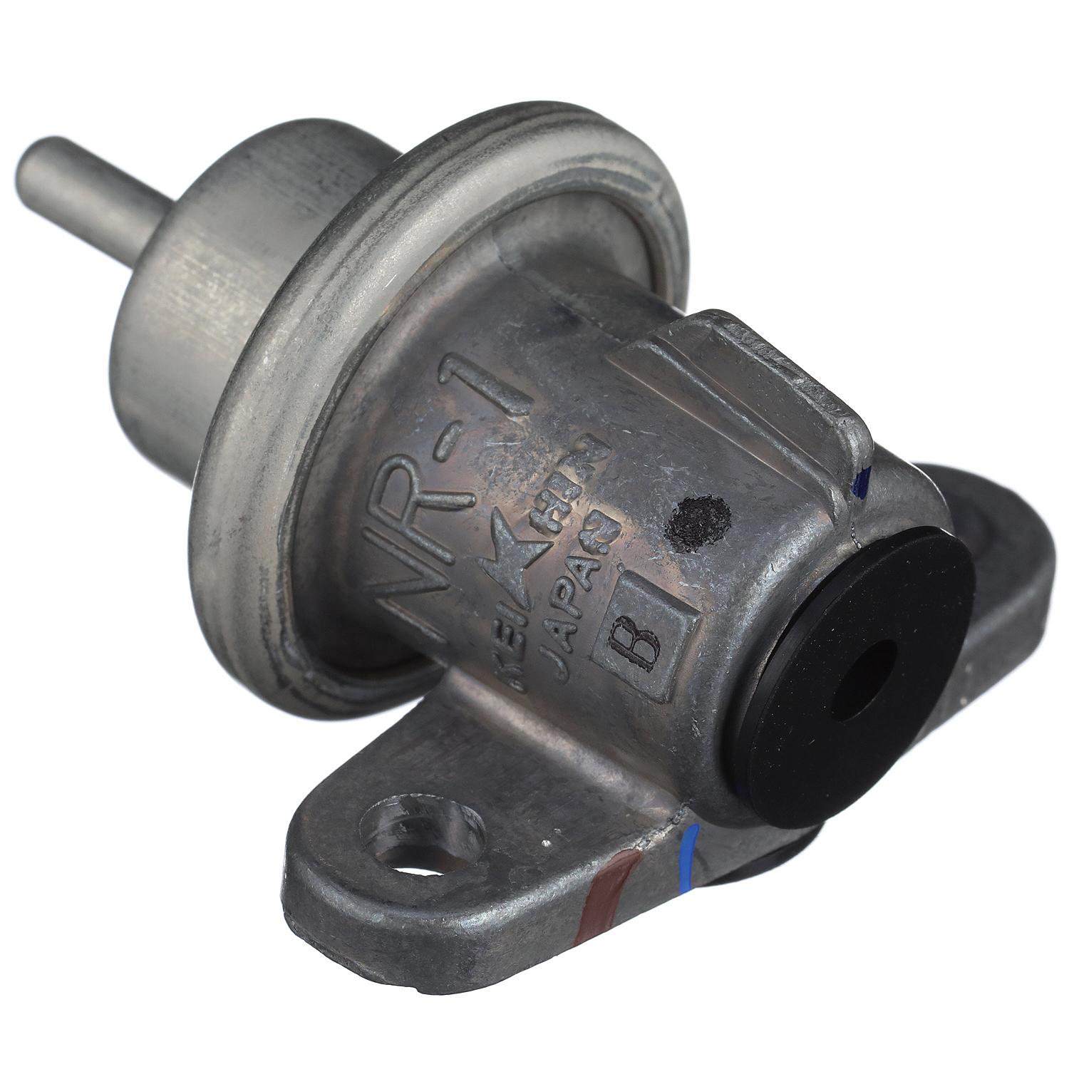 Quicksilver 861126A1 Fuel Pressure Regulator