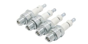 Quicksilver 896323 Champion L82C Spark Plug, 1-Pack
