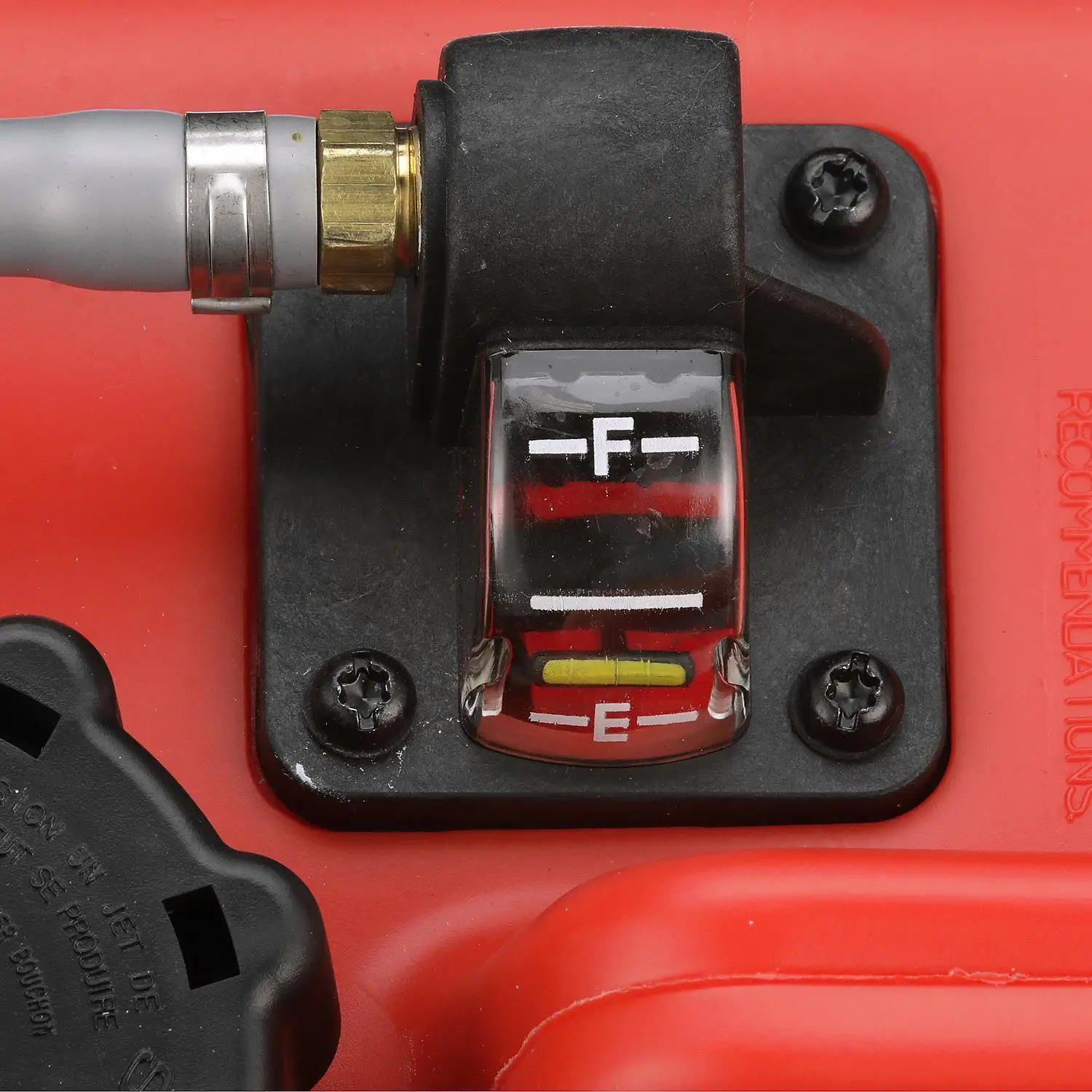 Quicksilver 8M0047598 Portable Marine Boat Fuel Tank w/ Fuel Demand Valve, 3.2 Gallon Capacity