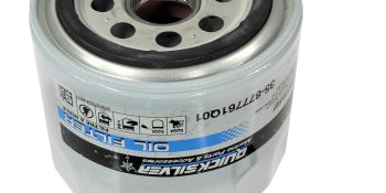 Quicksilver 25W-40 Oil Change Kit for 4-Stroke 75hp, 90hp and 115hp Mercury 1.7L Outboards